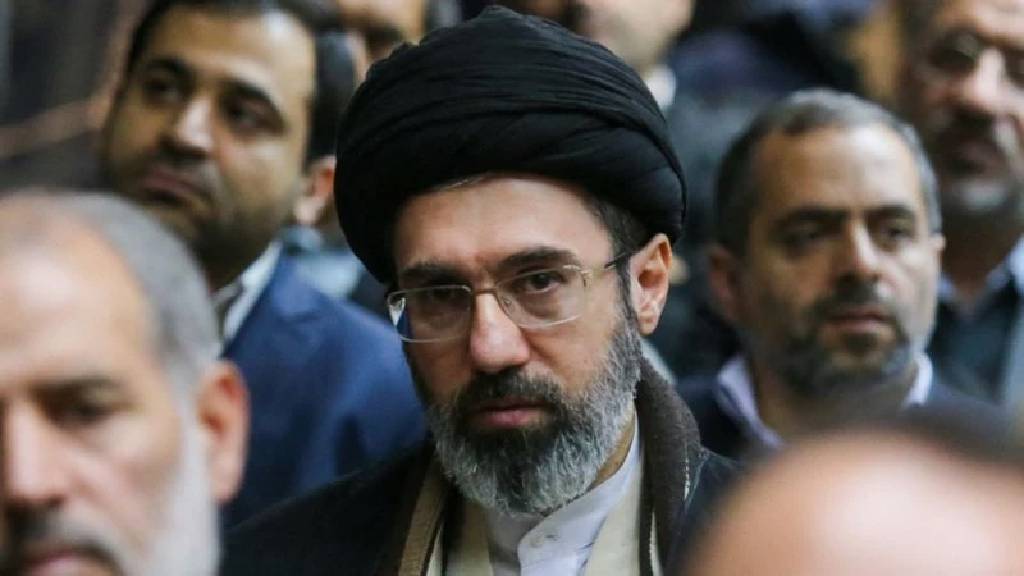 "CIA ve Mossad 150 gündür Hamaney'i arıyor"