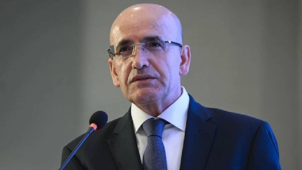 "Ekonomide kademeli hızlanma bekliyoruz"