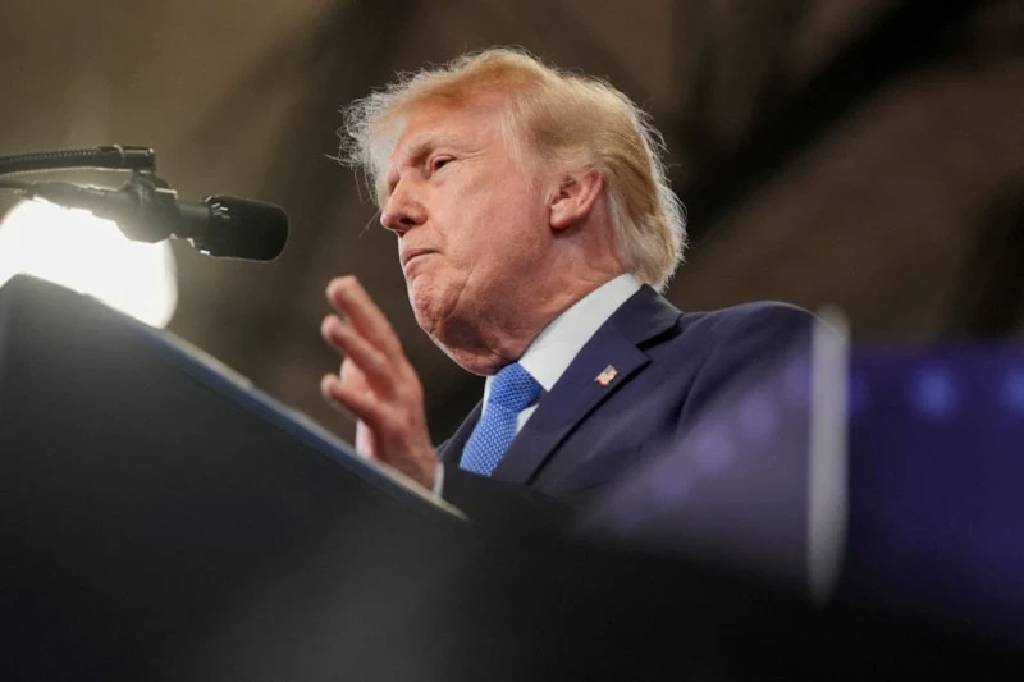 Trump'tan Hürmüz Boğazı çıkışı