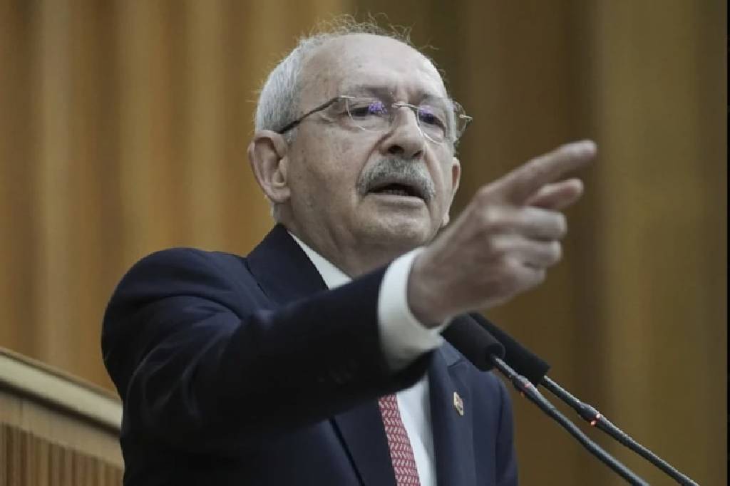 Fesih kararına ilk yorum: "Memnuniyetle karşılıyorum"