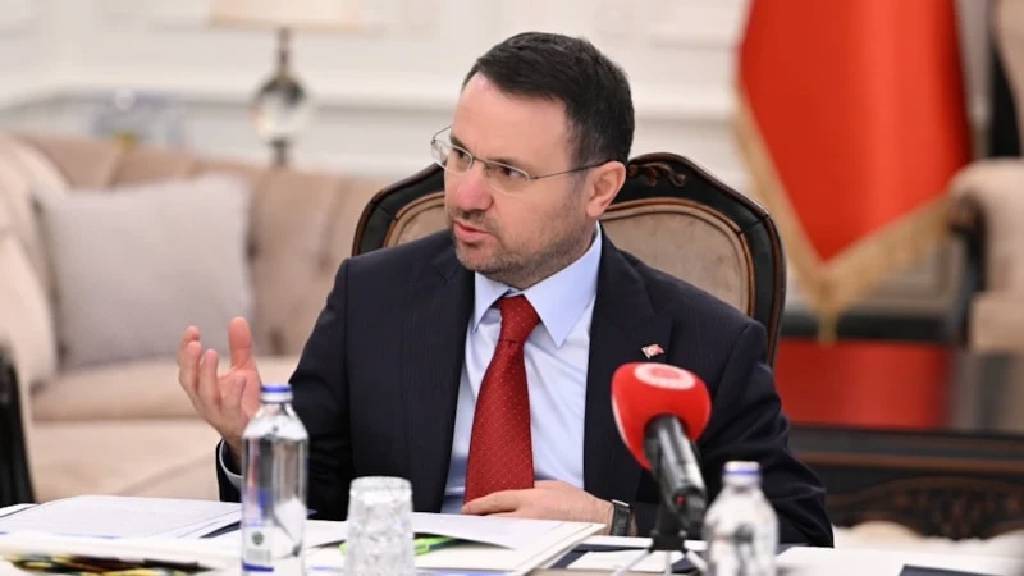 Adalet Bakanı, Uğur Mumcu'nun ailesiyle görüştü