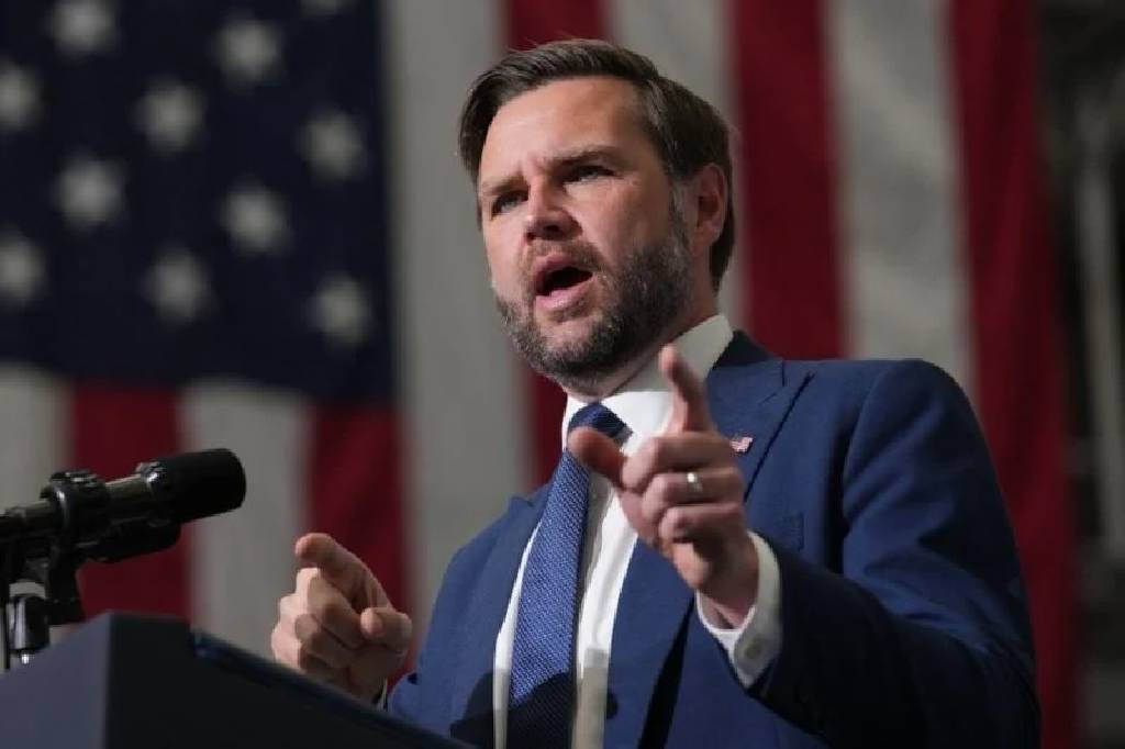 JD Vance'den Hürmüz Boğazı açıklaması