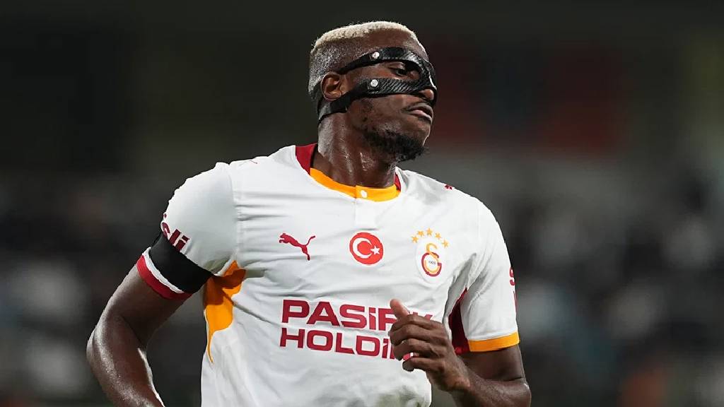 Osimhen'e 2 maç daha sakatlık engeli