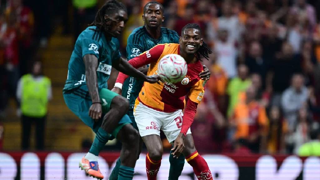 Galatasaray zorlu maçtan 3 puanı çıkardı
