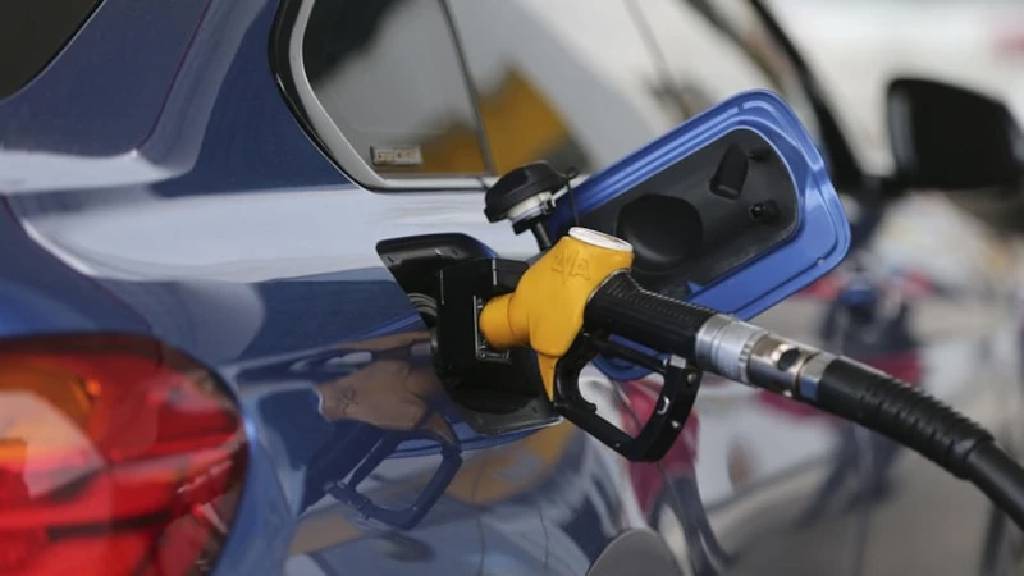 Benzine 3,20 tl daha zam geliyor