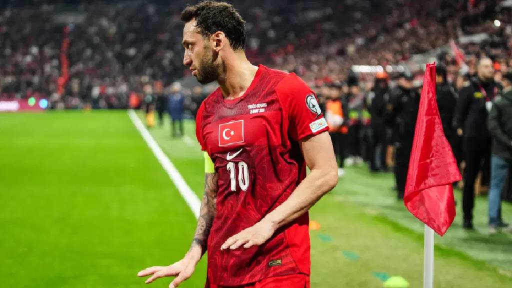 İtalya'yı karıştıran Hakan Çalhanoğlu gündemi