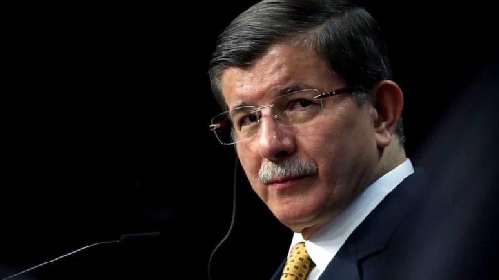 Ahmet Davutoğlu hakkında "hakaret" soruşturması