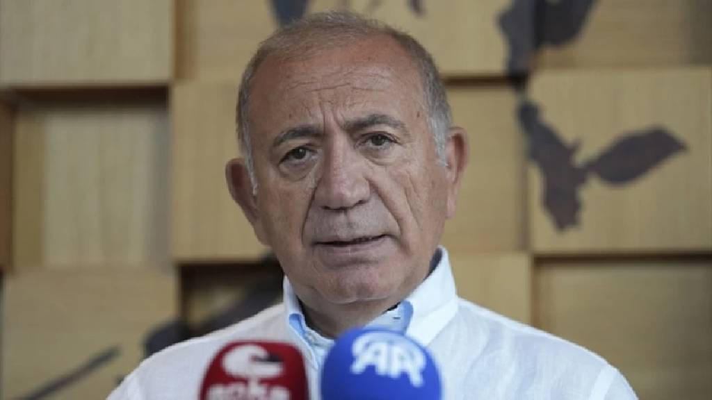 CHP İstanbul'da Gürsel Tekin dönemi sona erdi
