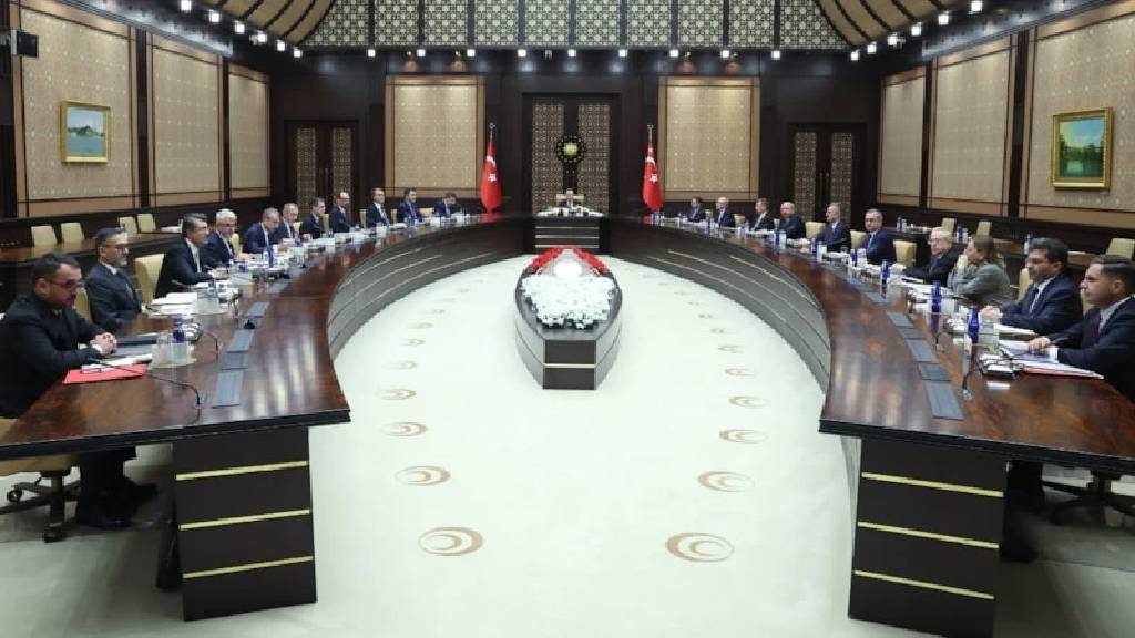 Ekonomi toplantısı: "Fon süreci için 5 karar"
