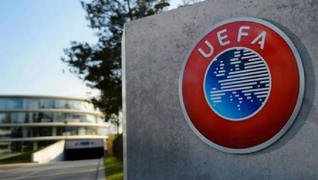 Süper Lig'in 4 büyükleri kadrolarını UEFA'ya iletti