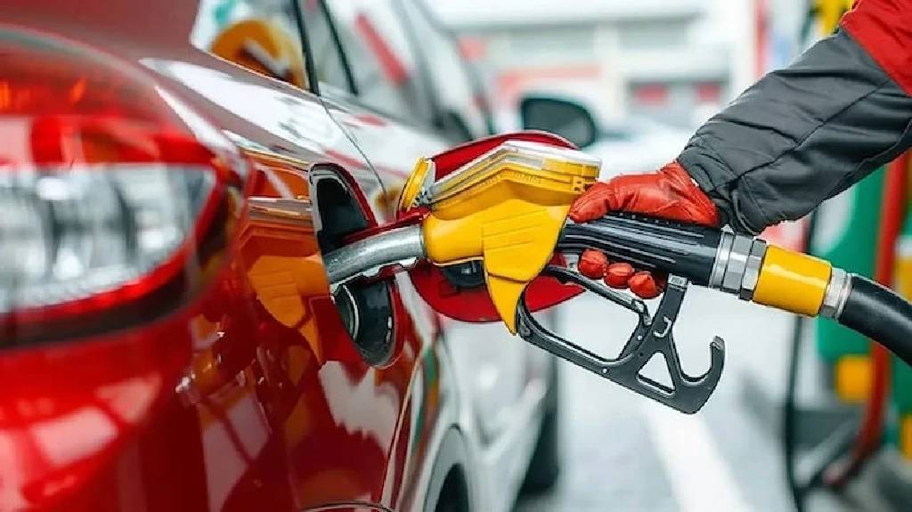 Motorine indirim yolda: "100 liranın altına inecek"
