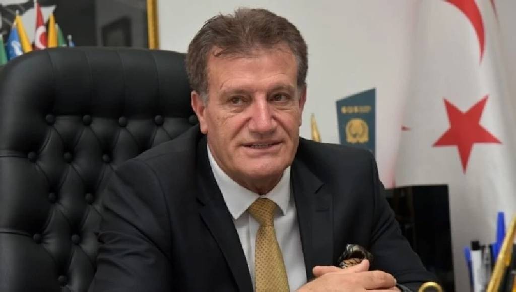 KKTC Başbakanı ve Ulaştıma Bakanı görevinden alındı